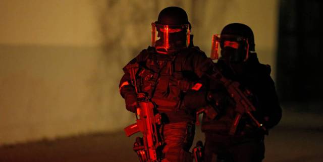Agentes desplegados en Estrasburgo, esta noche.