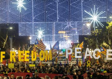 Comienza la manifestación convocada por la ANC contra el Consejo de Ministros
