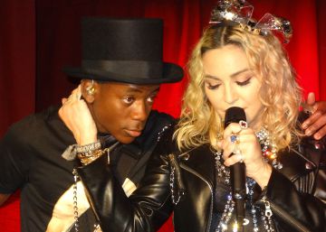 Madonna, actuación sorpresa junto a su hijo en Nueva York