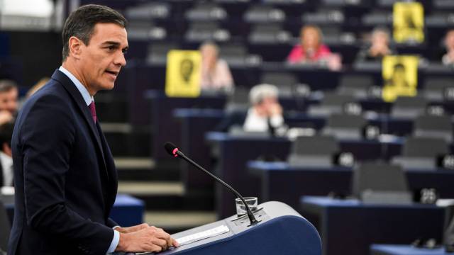 Sánchez se dirige al Parlamento Europeo.