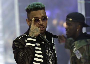 Chris Brown, detenido en París acusado de violación
