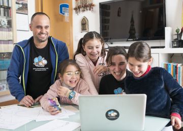 Un colegio de 45.000 kilómetros