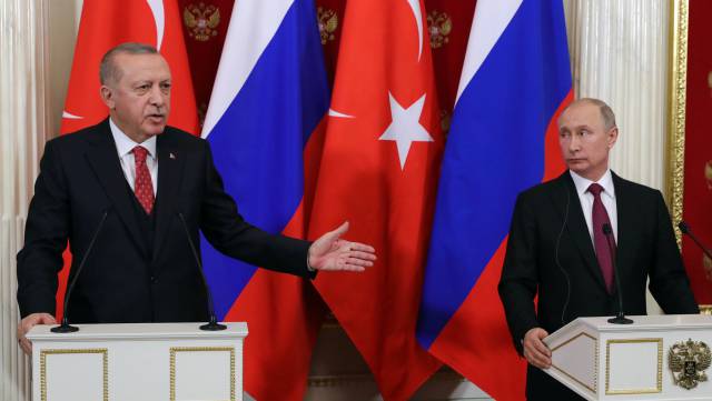 Erdogan (izquierda) junto a su homólogo ruso, Vladimir Putin.