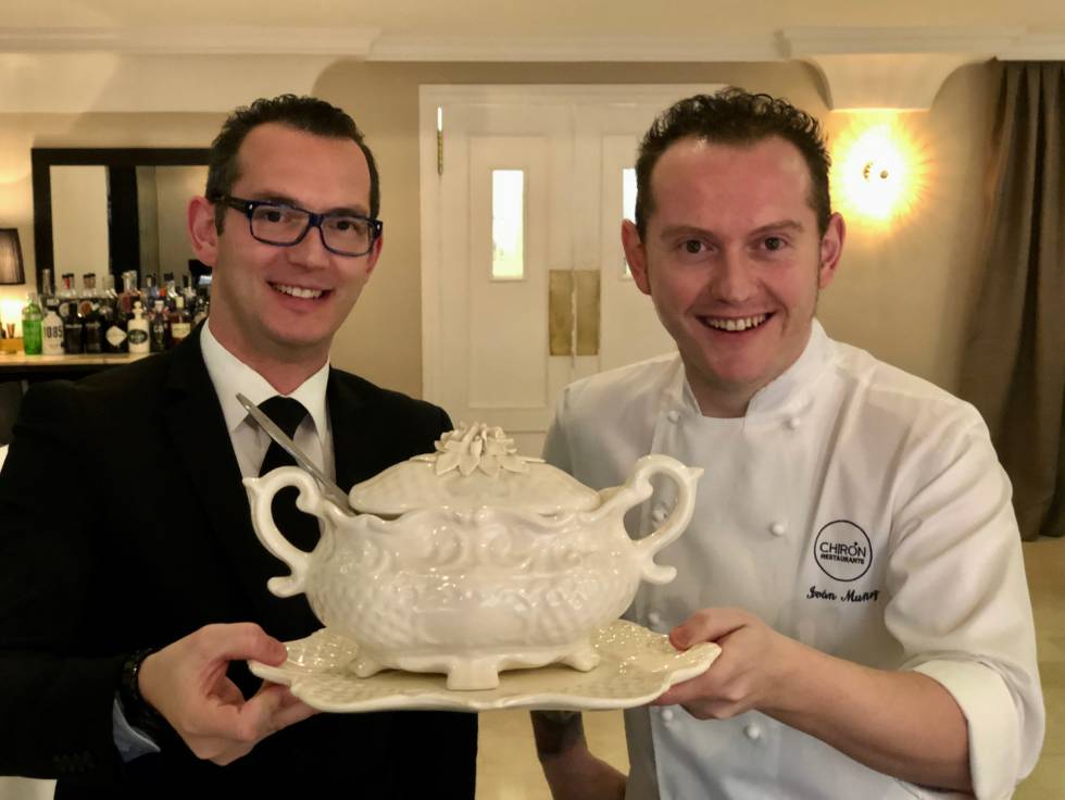 LOS HERMANOS IVÁN Y RAÚL MUÑOZ, COCINERO Y SUMILLER PROPIETARIOS DEL RESTAURANTE CHIRÓN CAPEL