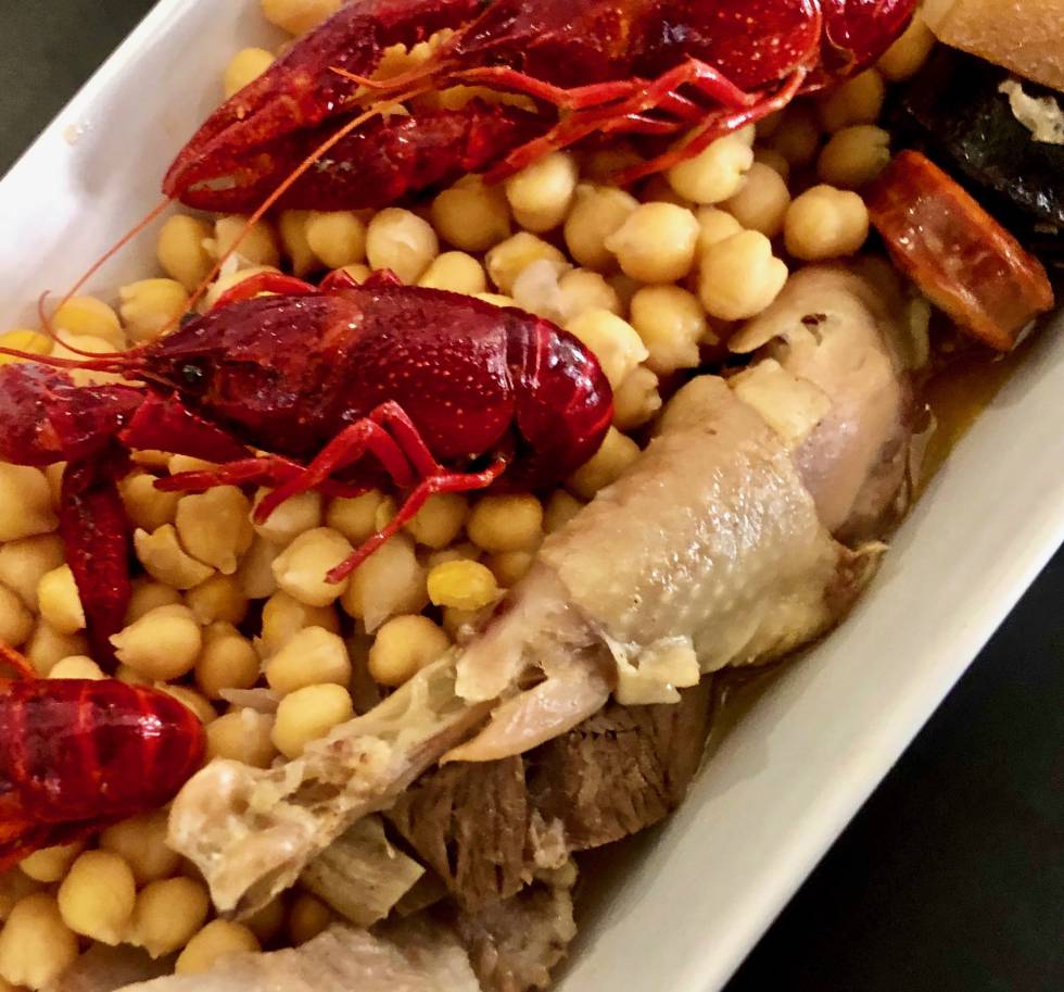 CARNES, LEGUMBRES Y CANGREJOS, UN MAR Y MONTAÑAS DE RAÍCES MONACALES CAPEL