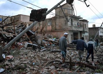 Forte tornado deixa três mortos em Cuba