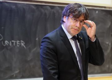 Puigdemont juega a la ruleta rusa