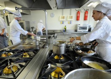 El ‘txotx’ de la Escuela de Cocina pública de Gamarra