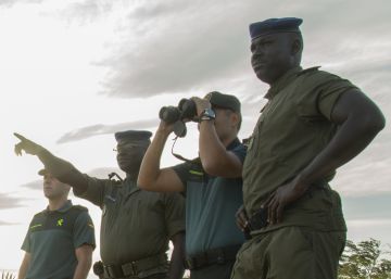 Un día con la Guardia Civil en una ciudad de África