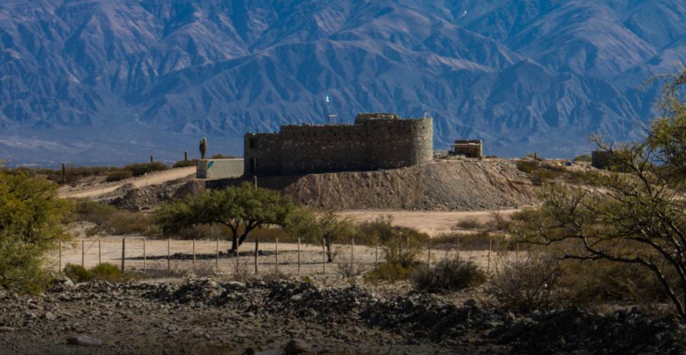 Los Amaichas, de estilo arquitectónico prehispánico, es una de las tres únicas bodegas en el mundo regentada por comunidades indígenas.