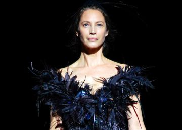 El muestrario: de las disculpas de Gucci al retorno de Christy Turlington