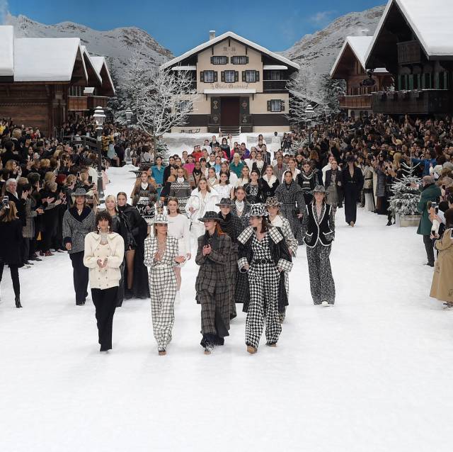 Chanel presenta su colección otoñoinvierno 20192020 en la Semana de la Moda de París, este martes.