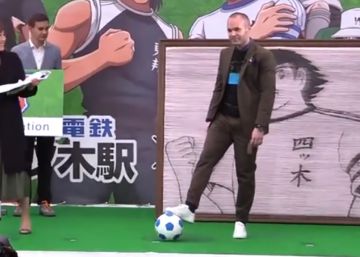 Iniesta inaugura a Tòquio una estació dedicada a ‘Oliver i Benji’