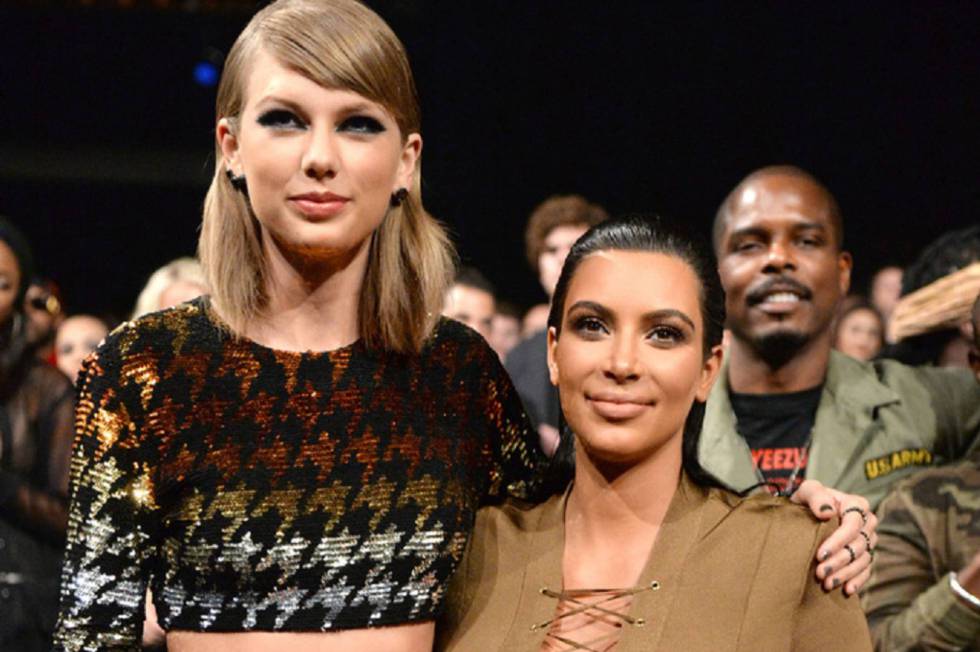 Taylor Swift y Kim Kardashian en los MTV Video Music Awards en 2015.rn