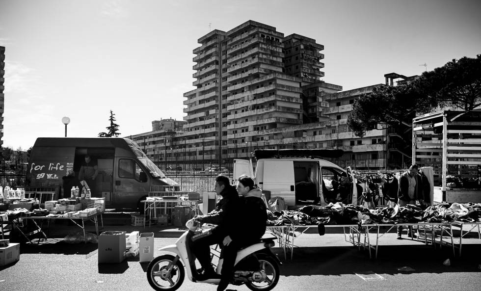 Um bairro de Nápoles se despede de um mafioso da Camorra