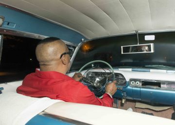 El deslumbrante Cadillac que le sobrevivió al genial músico cubano el Bárbaro del Ritmo