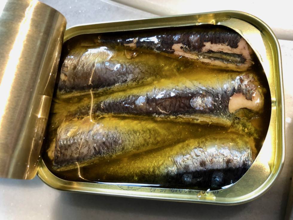 CONFRERIE DE LA SARDINE DE SANT GILLES CROIX DE VIE CAPEL