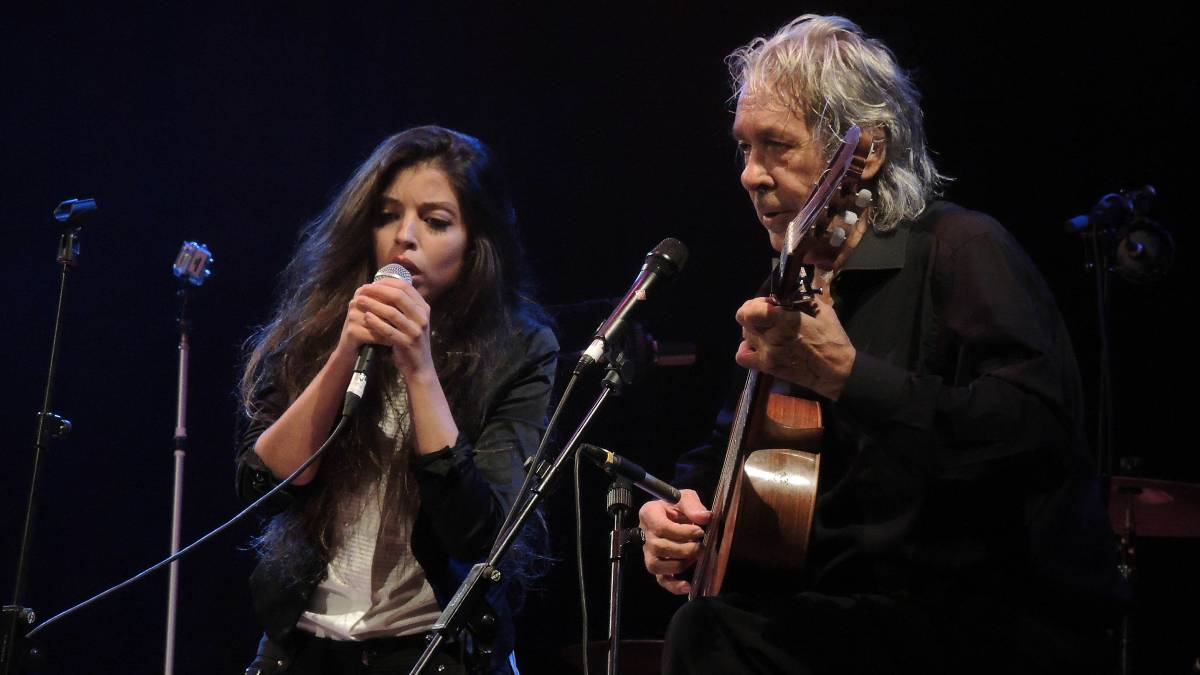 Soleá Morente y Paco Ibáñez, en un concierto de 2014.