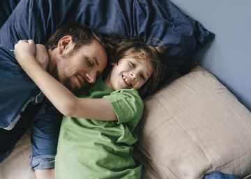 ¿Es el día del padre o de la madre una celebración obsoleta?