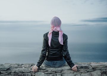 Por qué es un error llamar guerra al cáncer y héroe a quien se cura