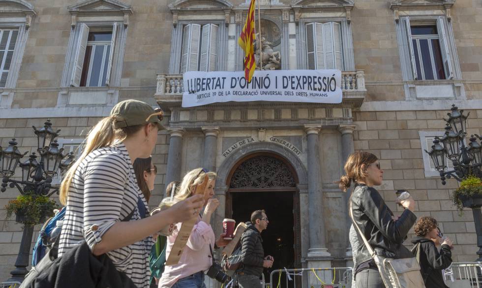 Así han quedado las Consellerias tras el retirado de los símbolos independentistas, en imágenes