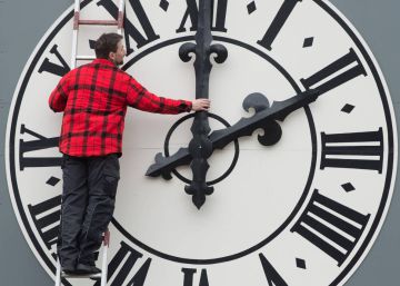 Canvi d’hora: aquesta nit avancem els rellotges a l’horari d’estiu
