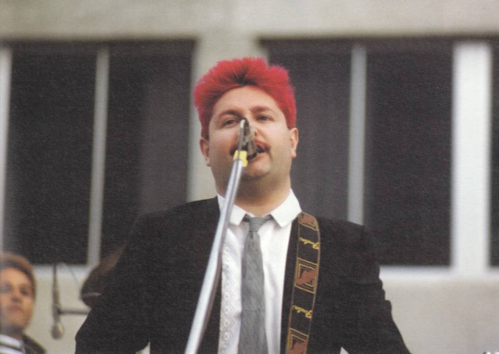 Borsani fue programador de la mítica sala Rock-Ola y dinamizador de la escena musical de los 80 en Madrid.