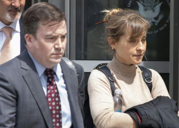 La actriz de la serie ‘Smallville’ Allison Mack se declara culpable de crimen organizado