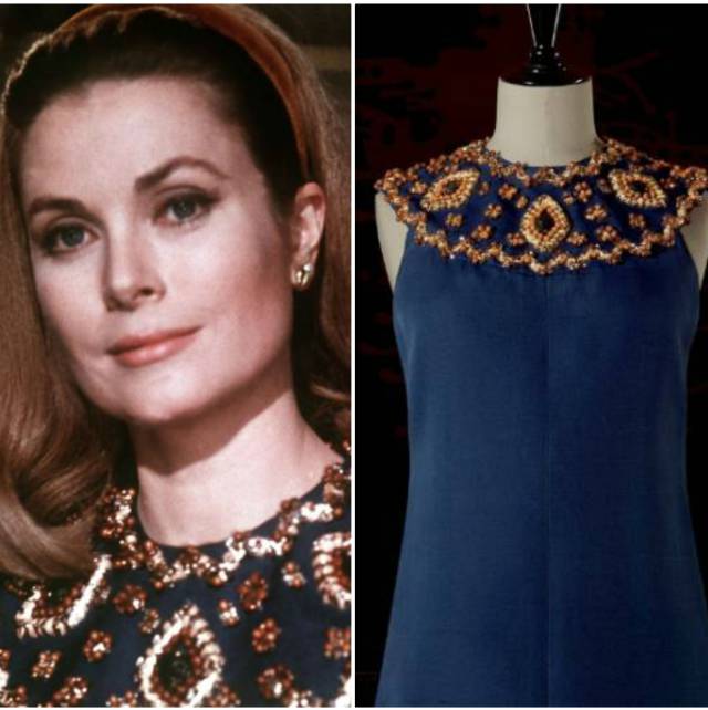 Grace Kelly, en un retrato oficial con un vestido de Dior; a la izquierda, el vestido expuesto en el museo de la casa de moda.