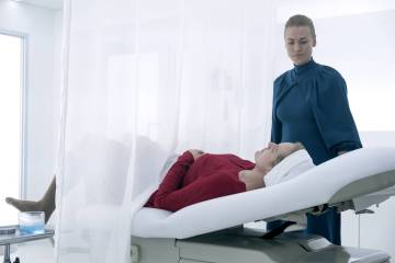 Some Spaniards find 'The Handmaid's Tale' too