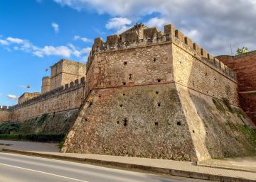 10 ciudades amuralladas de España (y no son las de siempre)