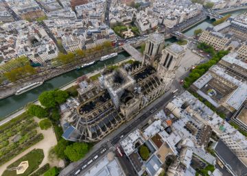 FOTO 360 | Assim ficou a catedral de Notre-Dame depois do incêndio