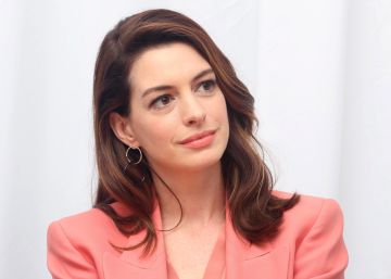 El motivo por el que Anne Hathaway no probará el alcohol hasta que su hijo sea mayor