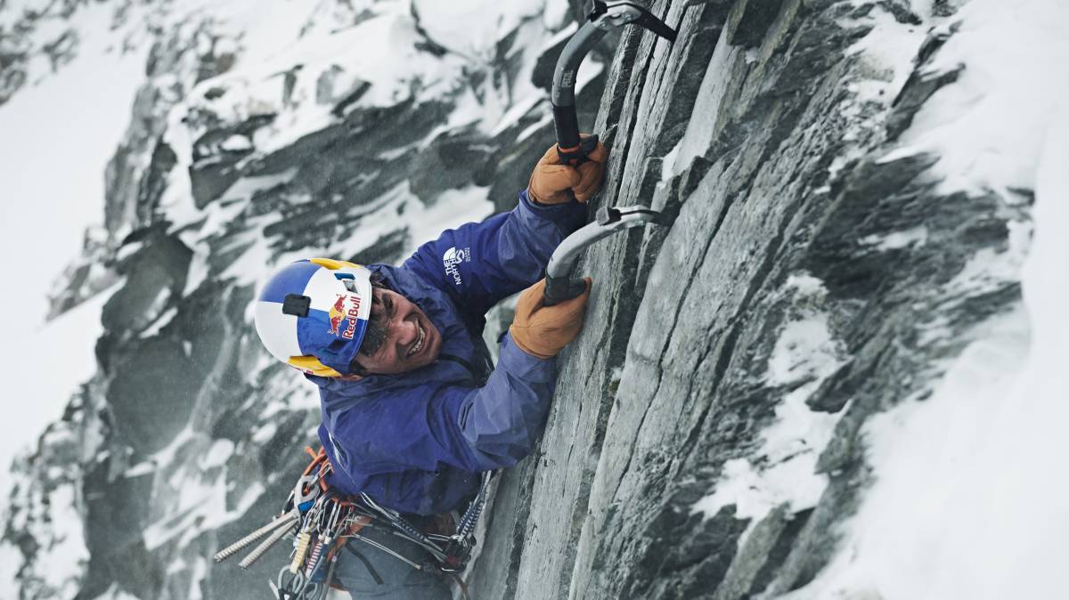 David Lama escala el glaciar de Stubai en 2018.
