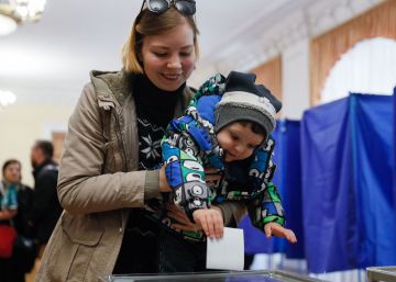 Las elecciones generales en Ucrania, en imágenes