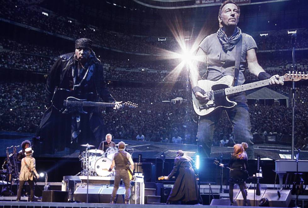 Cientos de usuarios denunciaron el proceso de venta de entradas en internet para el concierto de Bruce Springsteen en el Bernabéu en 2016.