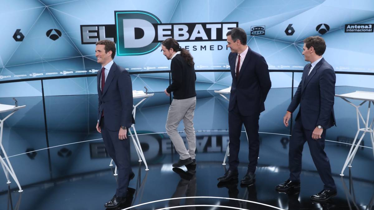 Los cuatro candidatos, minutos antes del comienzo del debate.