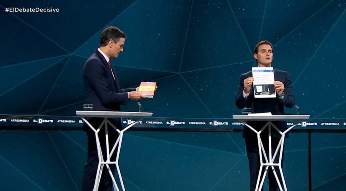 Sánchez y Rivera, en un momento del debate.