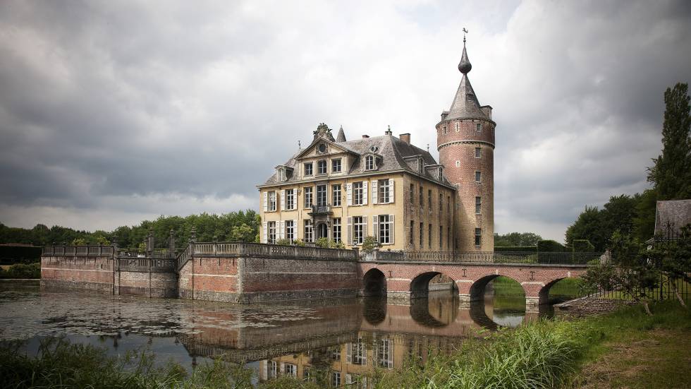 Exterior del castillo de Gravenwezel.