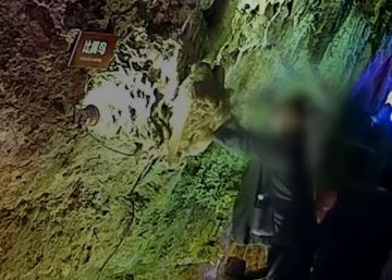 Tres turistas arrancan y roban unas estalactitas de una cueva en China