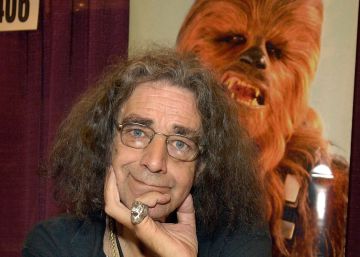 La vida de Peter Mayhew, el actor que interpretó a Chewbacca, en imágenes