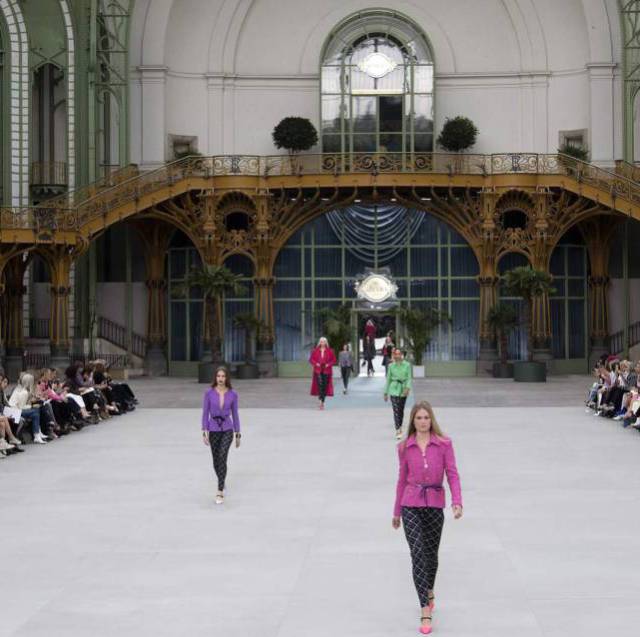 El desfile de Chanel en el Grand Palais de París.