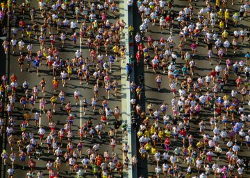 Eileen Noble, la mujer que empezó a correr pasados los 50 años y termina maratones a los 84