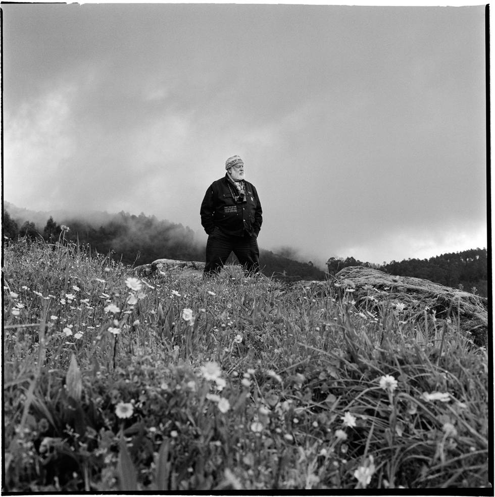Bruce Weber ha editado más de una docena de libros, ha expuesto en todo el planeta y ha dirigido películas, documentales y algunos videoclips. Pero en esta ocasión el modelo es él.