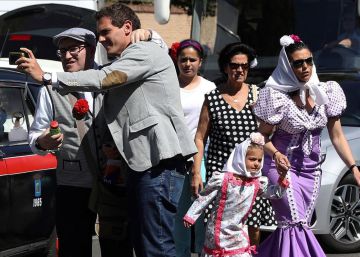 La pradera de San Isidro se llena de políticos
