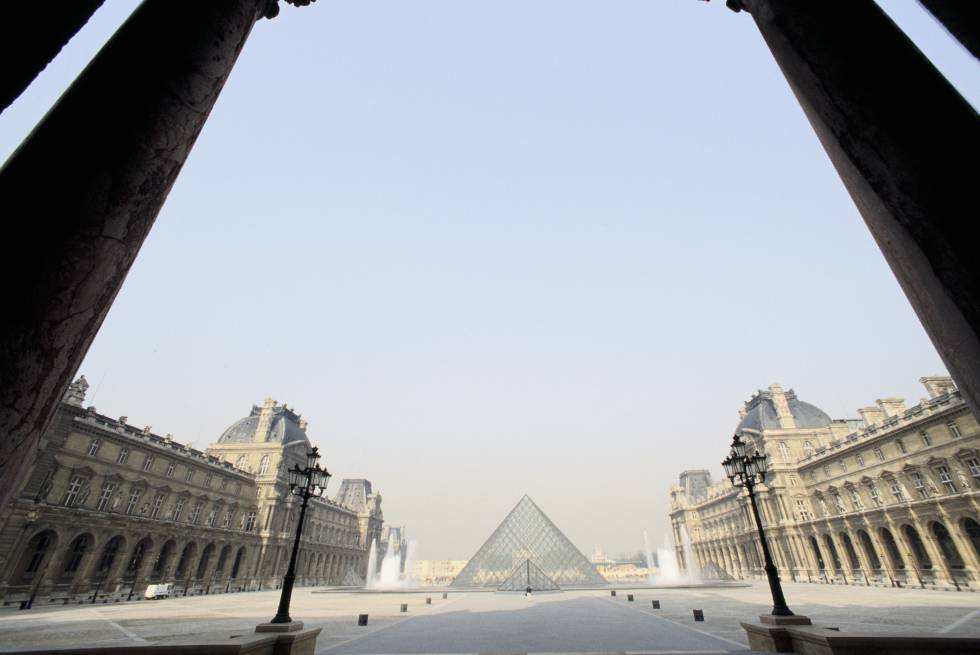 piramide louvre ieoh ming pei