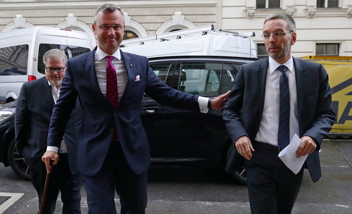 Norbert Hofer y Herbert Kickl, este lunes.