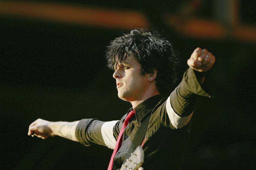 El soberbio vídeo de 'Wake me up when September ends' nos despistó. En realidad, Billie Joe Armstrong, líder de Green Day, no compuso esta canción contra la Guerra de Irak.