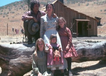 Los indios, los negros, Laura Ingalls y John Wayne