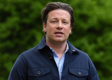 Jamie Oliver afirma estar “destrozado” en la carta que ha escrito a sus empleados